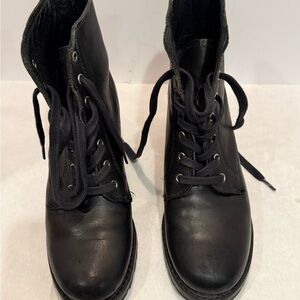 Vintage FryeSabrina Lace Up Combat Boots women size 7 1/2 made in USA